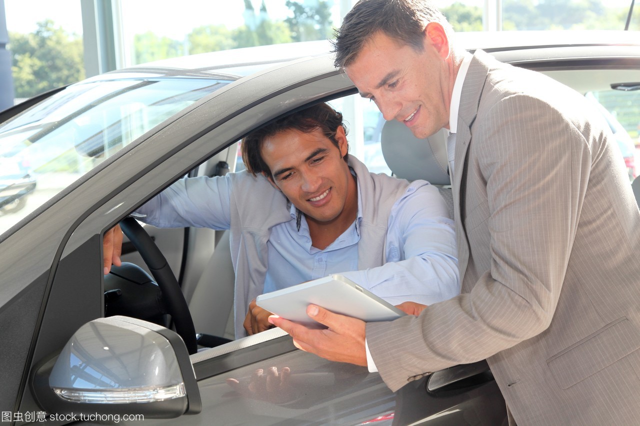 科技賦能下的汽車銷售 從零售方式到用戶體驗(yàn)的革命